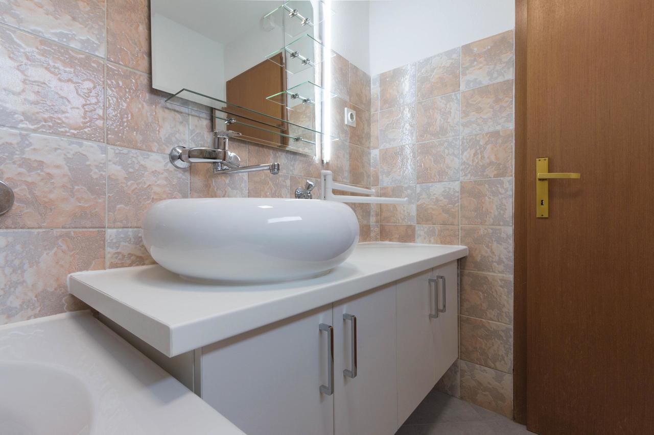 Apartments Tomasic Baška Dış mekan fotoğraf